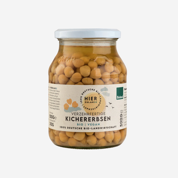 Organic chickpeas in a 500g returnable jar, drained weight: 320g