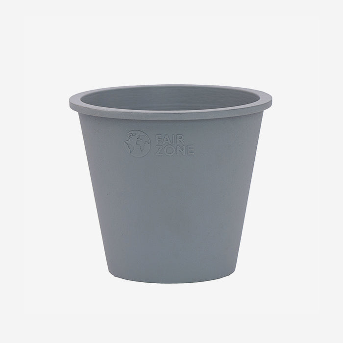 Pflanz- und Anzuchttöpfe aus Naturkautschuk, wahlweise mit Untersetzer